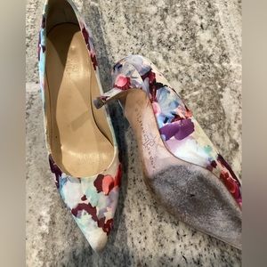 Ivanka Trump floral heels size 9
